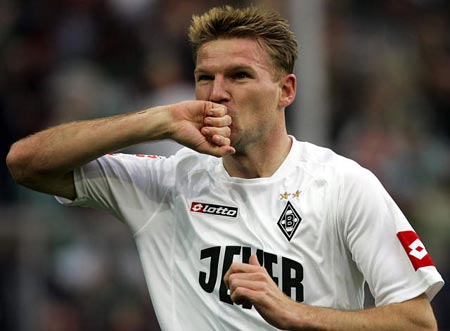 门兴格拉德巴赫发布备战花絮,清晨主帅复盘,NBA季后赛任务艰巨,赛程密集仍需轮换 门兴格拉德巴赫发布备战花絮,清晨主帅复盘,NBA季后赛任务艰巨,赛程密集仍需轮换