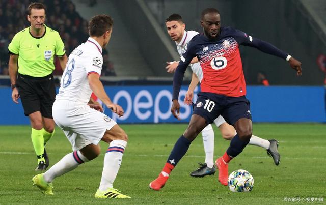 包含多特蒙德内部会议纪要流出——今夜战术微调，法国杯使命明确，赛程密集仍需轮换的词条